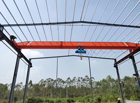 Single girder overhead crane to Trinidad and Tobago
