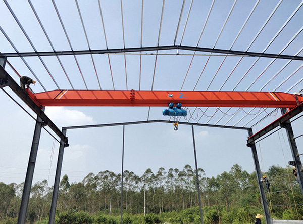 Single girder overhead crane to Trinidad and Tobago