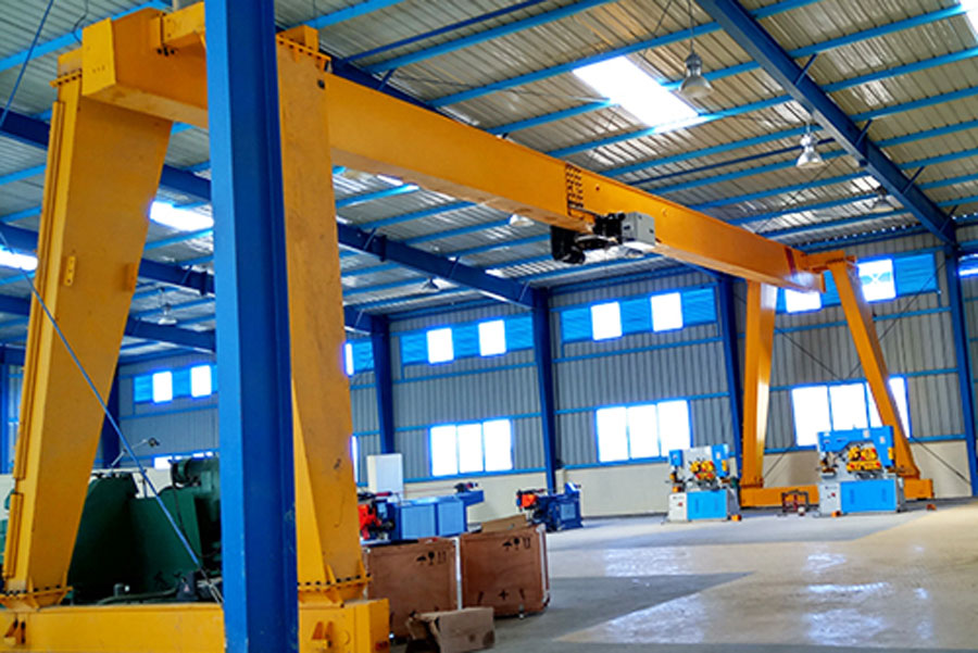 gantry crane in warehouse